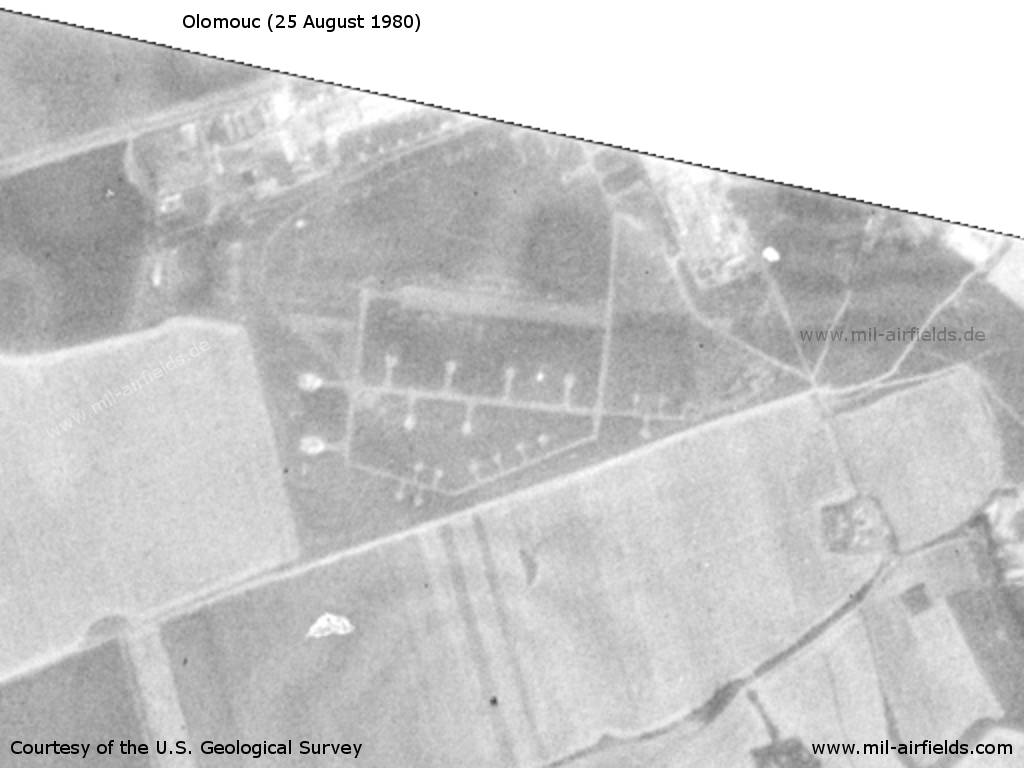 Flugplatz Olomouc Neredin auf einem Satellitenbild 1980