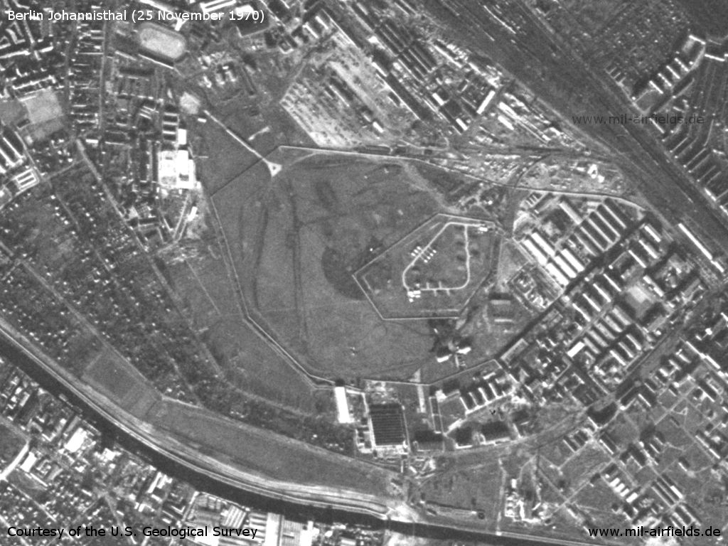 Flugplatz Berlin Johannisthal auf einem Satellitenbild 1970