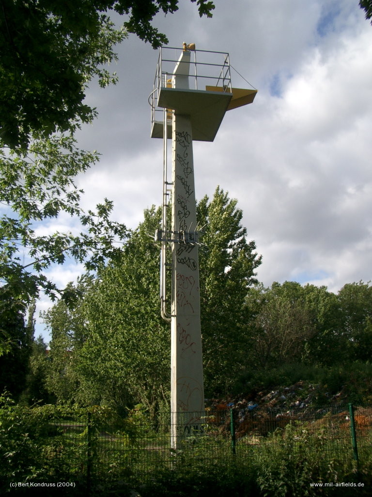 Pole of the approach lights at Tempelhof airport
