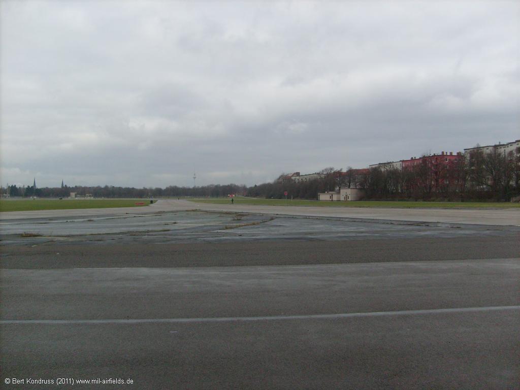 Taxiway East I, looking north