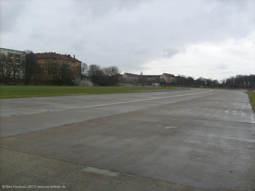 Taxiway East I