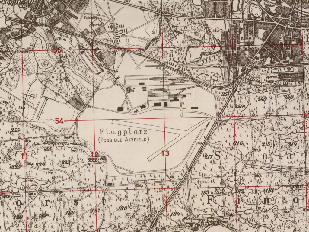 Flugplatz Finow auf einer Karte 1952
