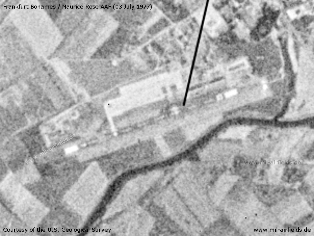 Flugplatz Bonames Frankfurt/M auf einem Satellitenbild 1977