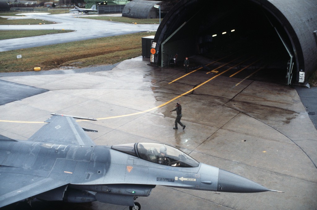 USAF F-16A Fighting Falcon in front of a Shelter at Hahn
