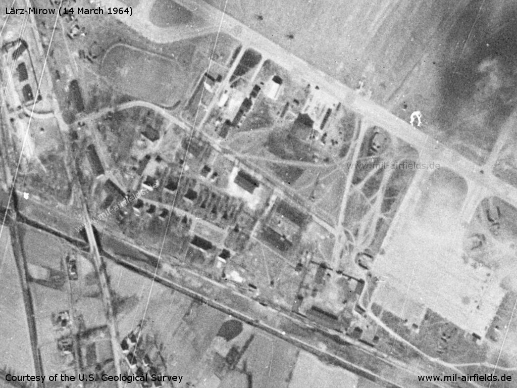 Mirow airfield: Buildings and installations