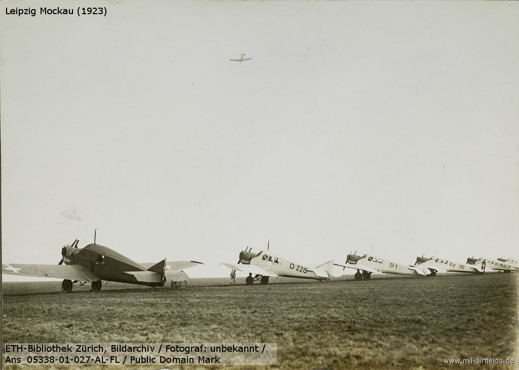 Flugzeuge Junkers F 13 auf dem Flughafen Mockau