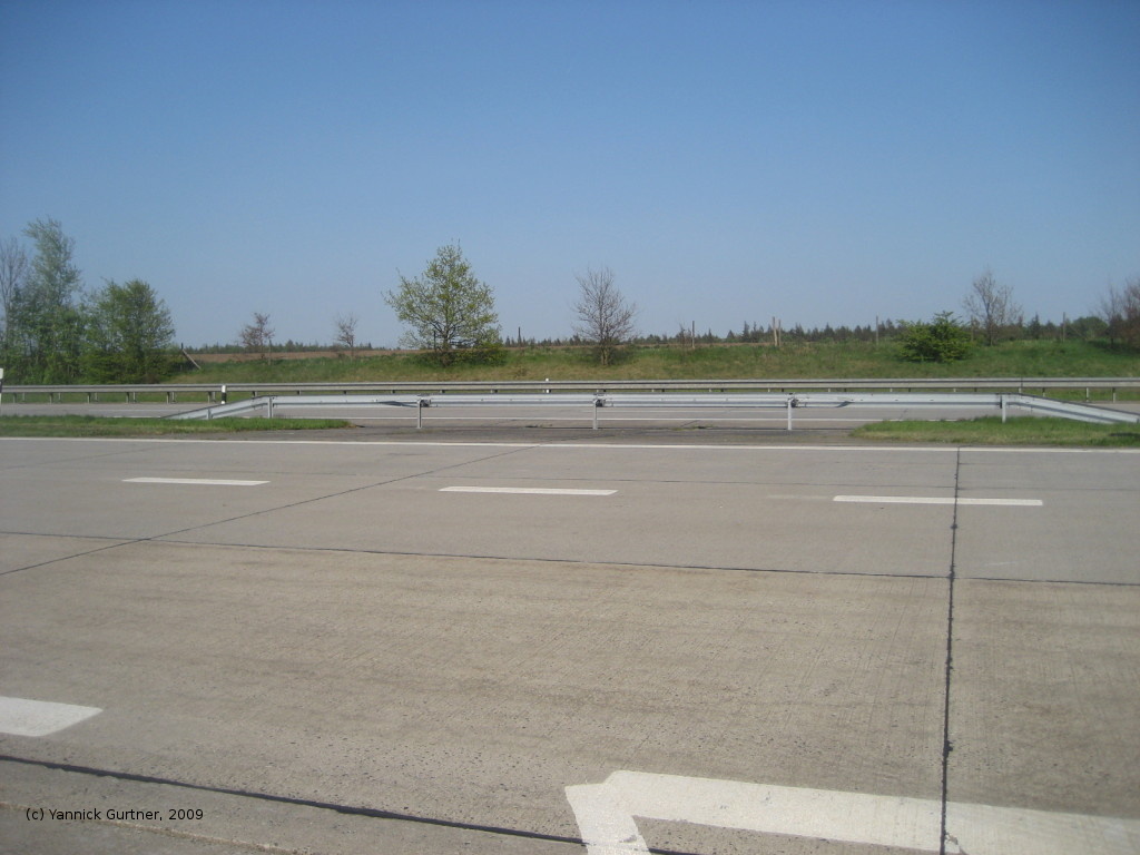 Motorway A27, Midlum Emergency Landing Site