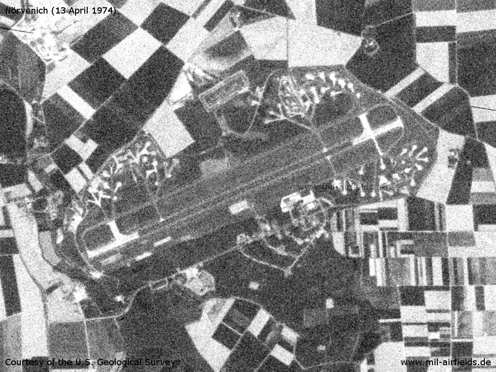 Fliegerhorst Nörvenich auf einem Satellitenbild 1974
