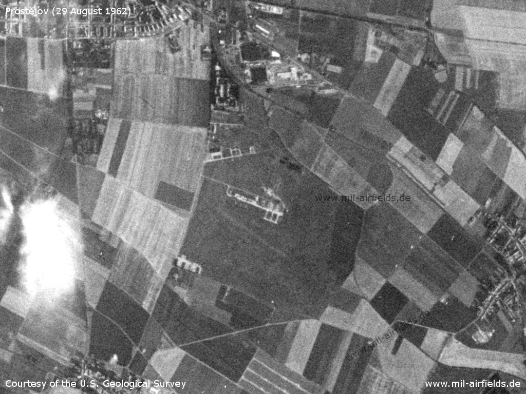 Flugplatz Prostějov auf einem Satellitenbild 1962