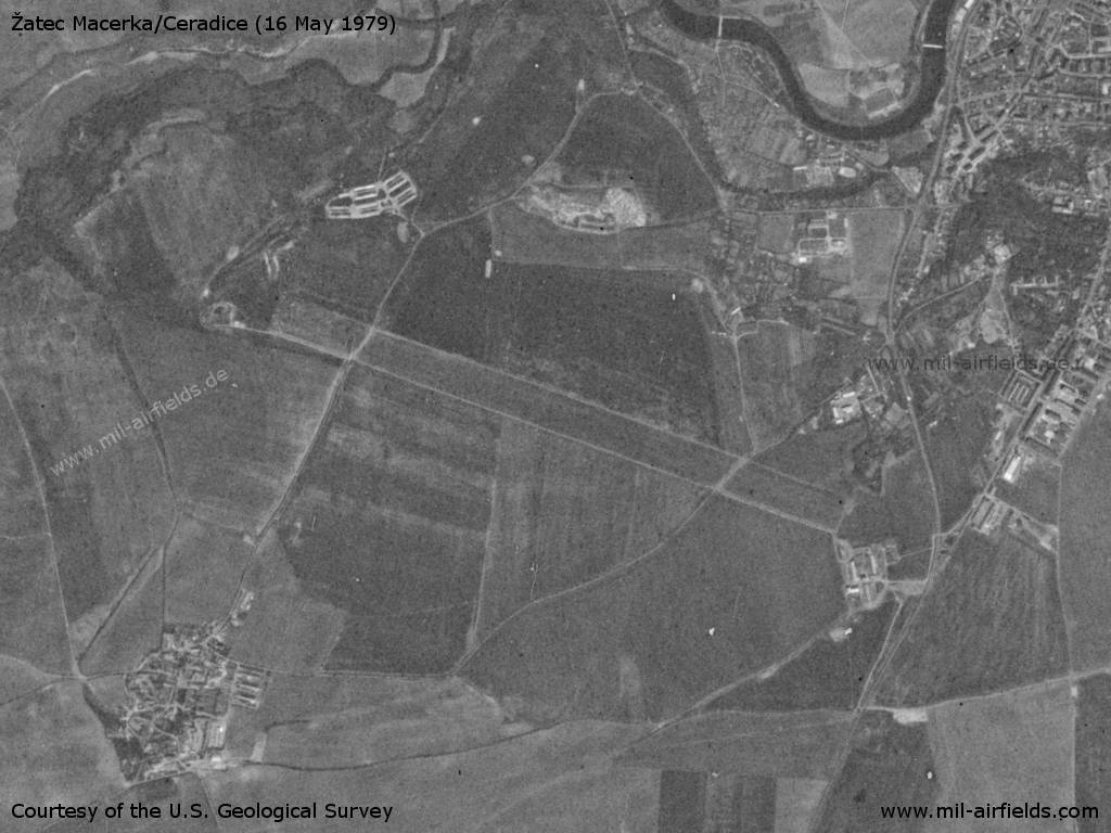 Flugplatz Žatec Macerka auf einem Satellitenbild 1979