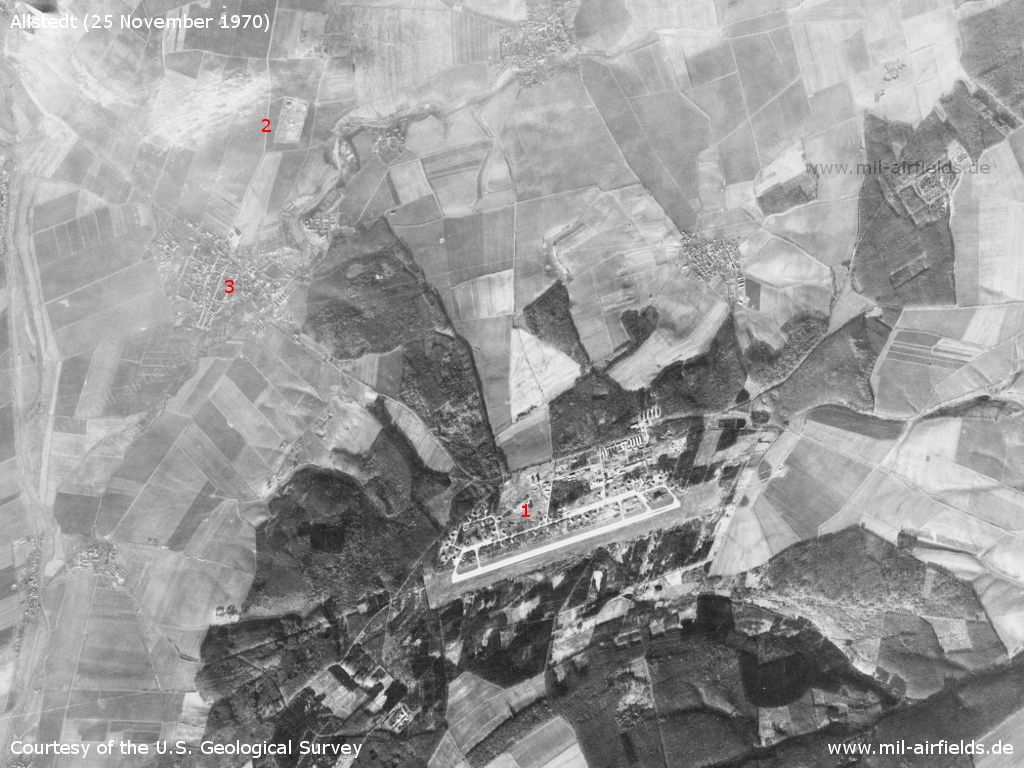 Flugplatz Allstedt auf einem Satellitenbild 1970