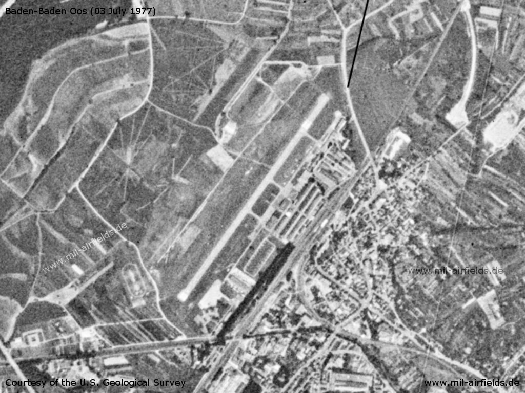 Flugplatz Baden-Baden Oos auf einem Satellitenbild 1977
