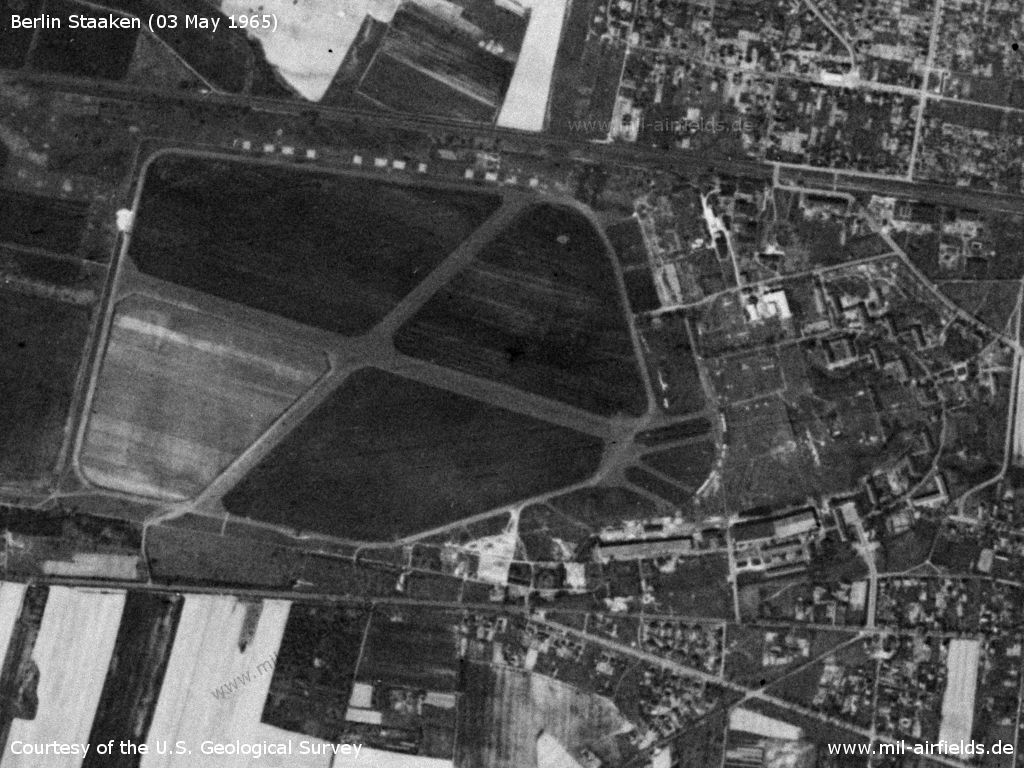 Flugplatz Berlin Staaken auf einem Satellitenbild 1965