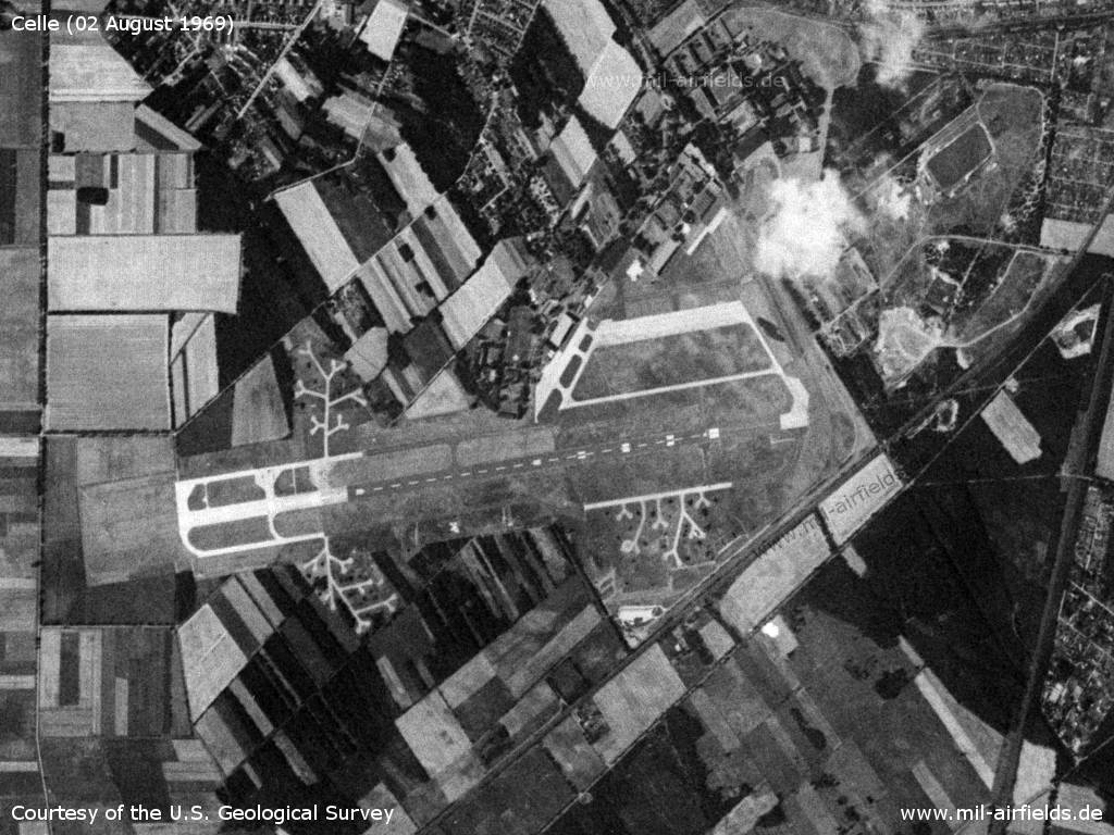 Flugplatz Wietzenbruch Celle auf einem Satellitenbild 1969