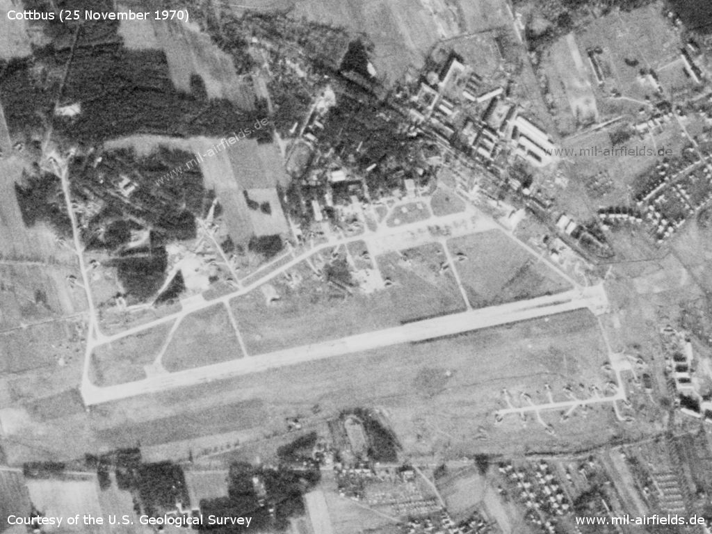 Flugplatz Cottbus auf einem Satellitenbild 1970