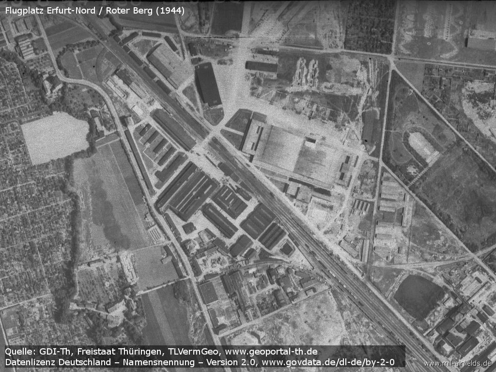 Luftbild 25.06.1944 zeigt das gesamte Flugzeug-Reparaturwerk