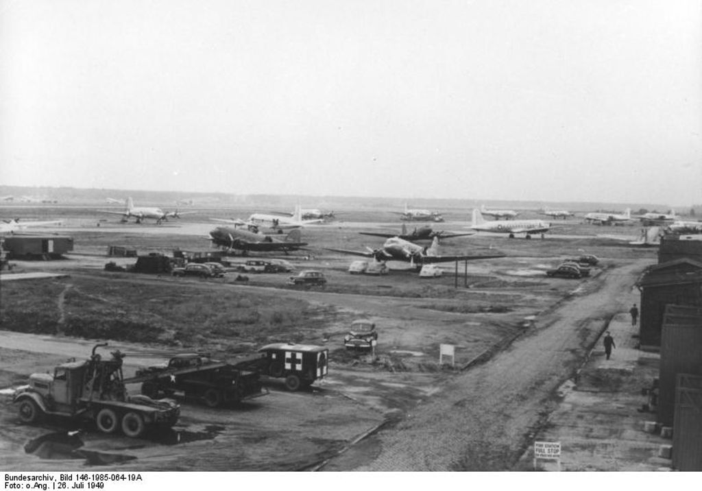 Frankfurt Rhein/Main airport during the Berlin Airlift in 1949