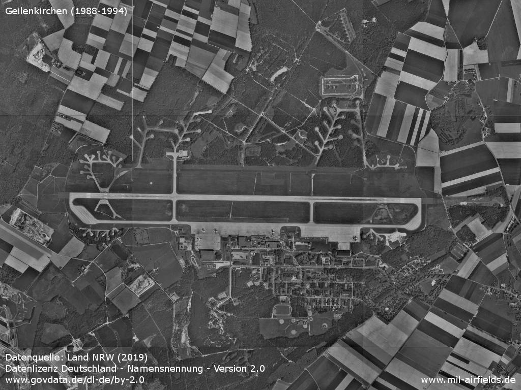 Aerial picture from the late 1980s or early 1990s