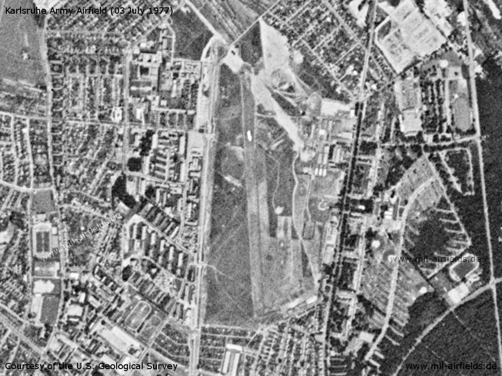 Flugplatz Karlsruhe auf einem Satellitenbild 1977