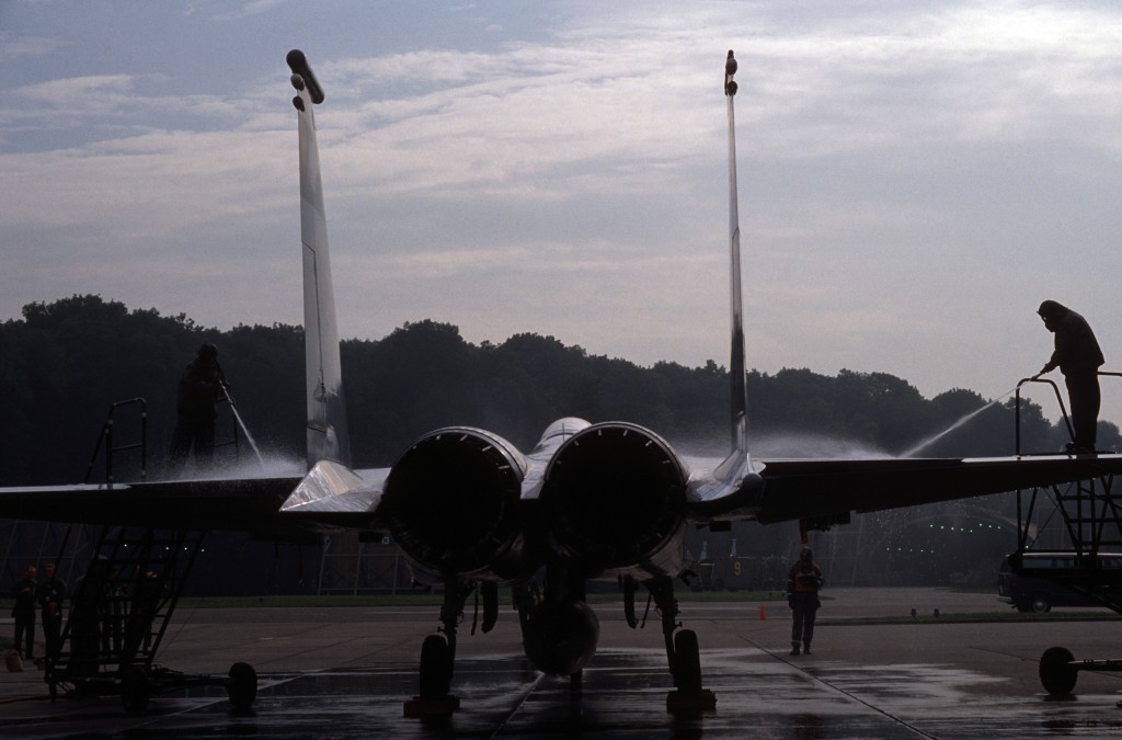 ABC-Übung mit Dekontaminierung einer F-15 Eagle der 58 TFS auf der CFB Lahr