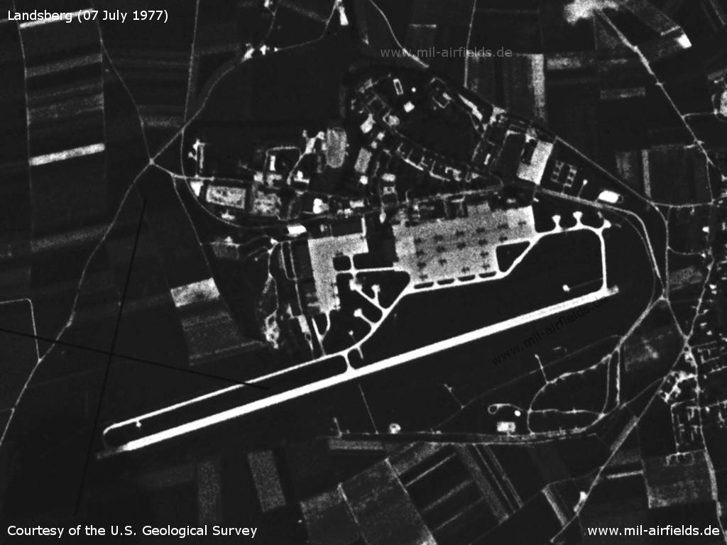 Fliegerhorst Landsberg/Lech auf einem Satellitenbild 1977
