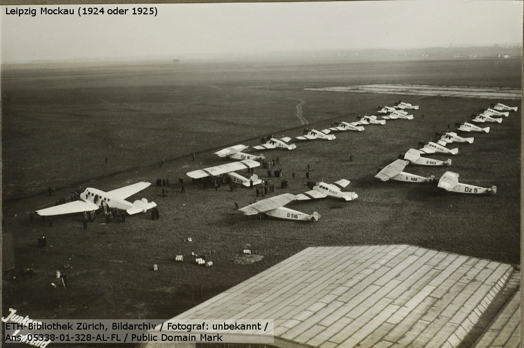 Junkers airplanes for the Leipzig Trade Fair (1925)