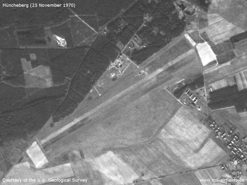Flugplatz Müncheberg Eggersdorf auf einem Satellitenbild 1970