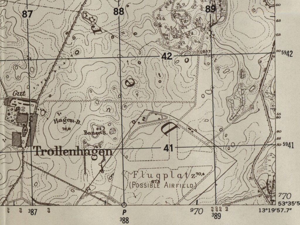 Der Flugplatz Neubrandenburg-Trollenhagen auf einer Karte 1952