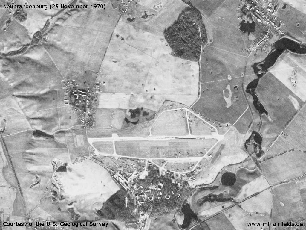 Flugplatz Neubrandenburg auf einem Satellitenbild 1970
