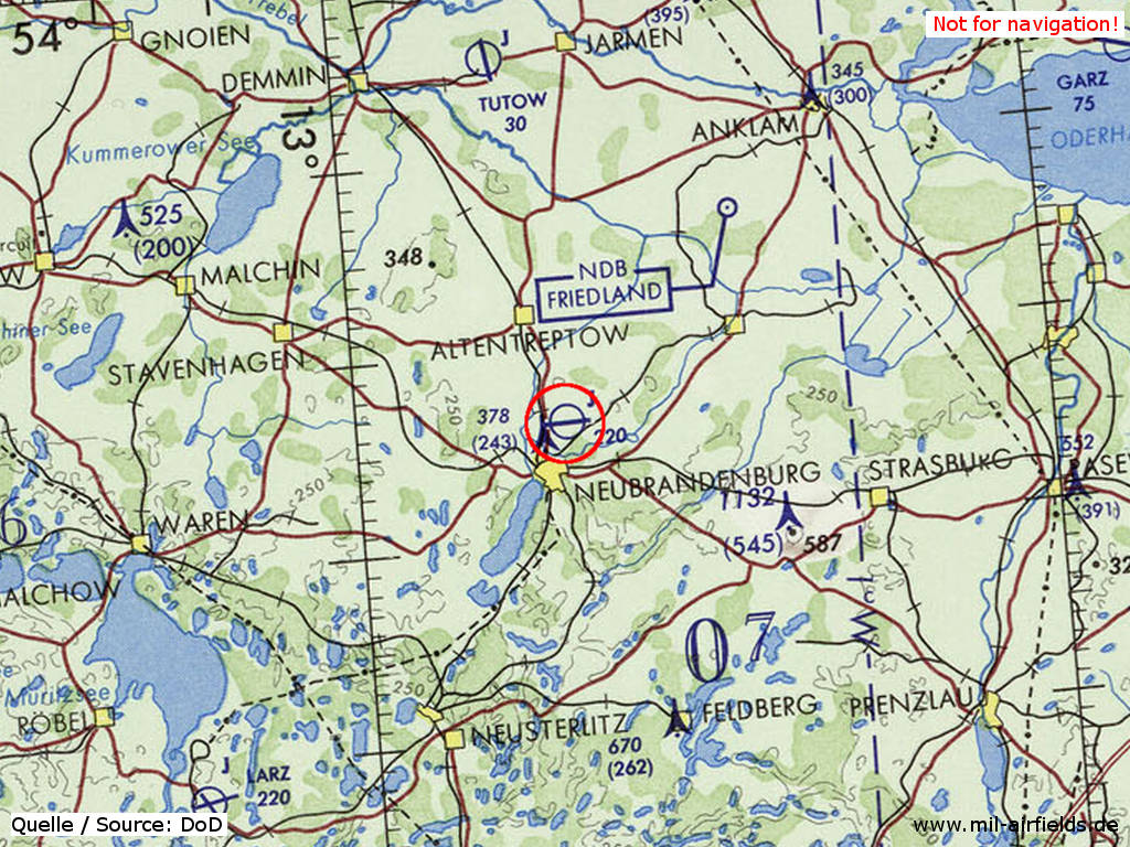 Der Flugplatz Neubrandenburg auf einer Karte 1972