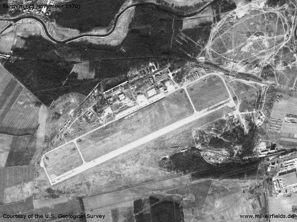 Flugplatz Parchim auf einem Satellitenbild 1970