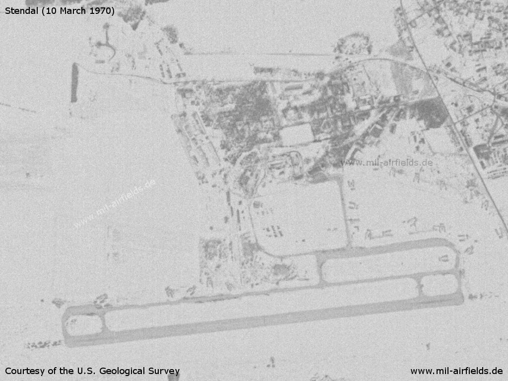 Der sowjetische Flugplatz am auf einem Satellitenbild 1970