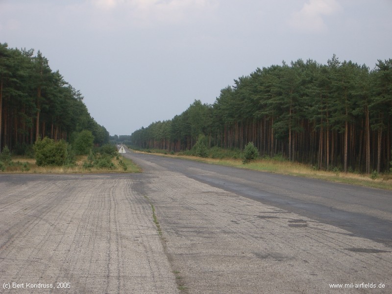 Looking east, Osie Highway Strip, Poland